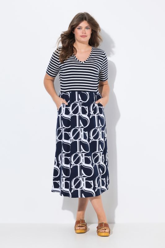 Рокля с райета и принт