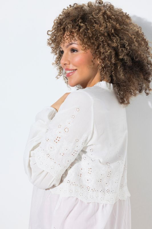 Off-White Eyelet Embroidered Flounce Blouse