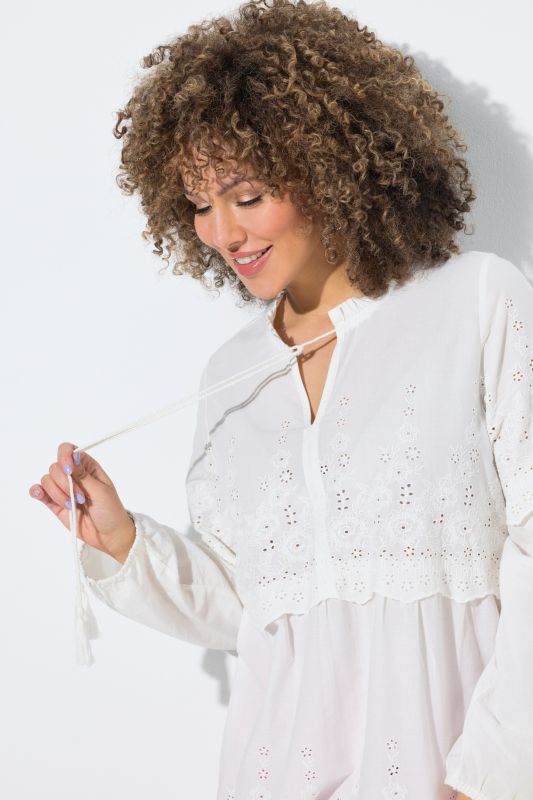Off-White Eyelet Embroidered Flounce Blouse