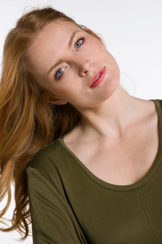 Vent Details A-line Fit Slinky Stretch Knit Top