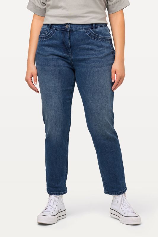 Embroidered Pocket Slim Leg Sarah Fit Stretch Jeans