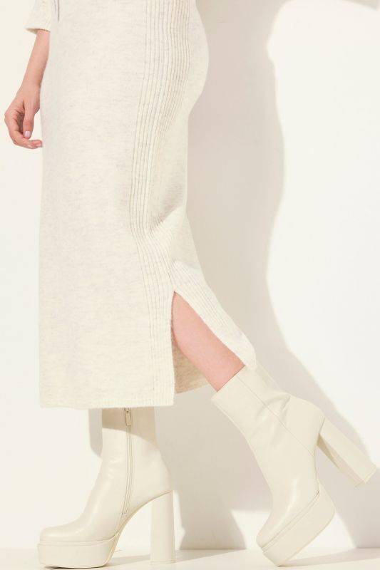 Пола плетена