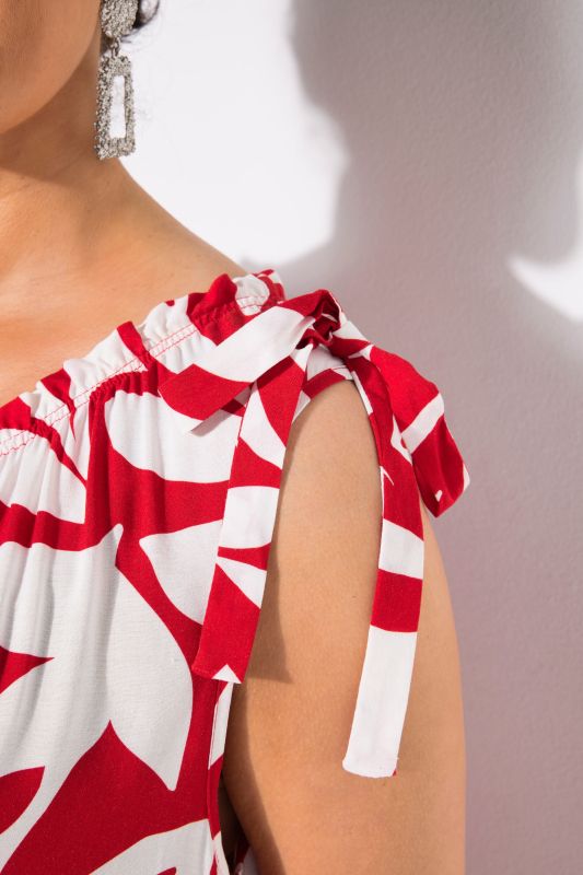 Рокля с листов принт