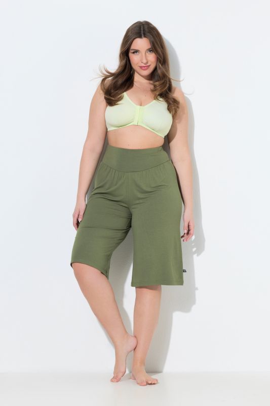 Wide-Leg Flared Bermuda Shorts