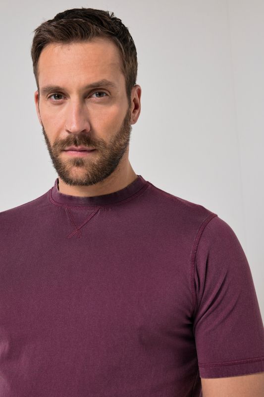 Тениска в бродерия