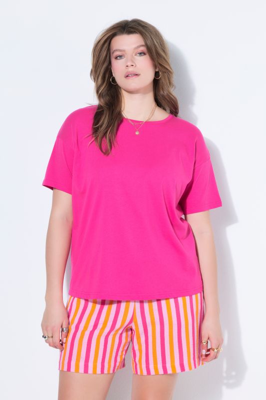 Round Neck Short Sleeve Relaxed Fit Cotton Tee