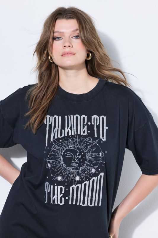 Talking To The Moon Graphic Tee