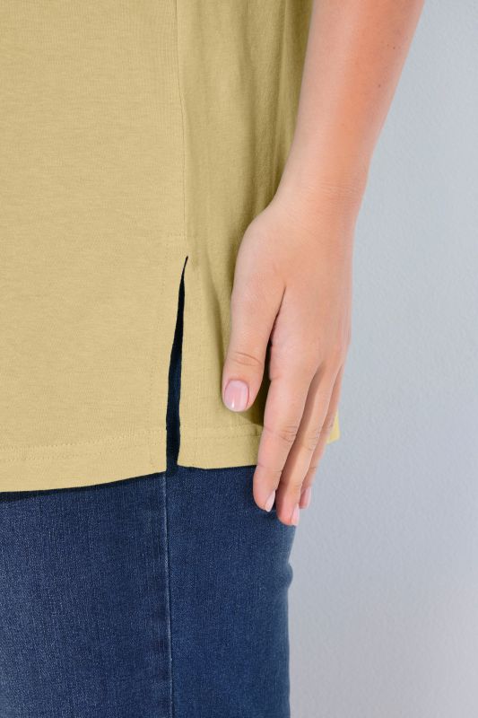 Basic Round Neck Short Sleeve Relaxed Fit  Tee