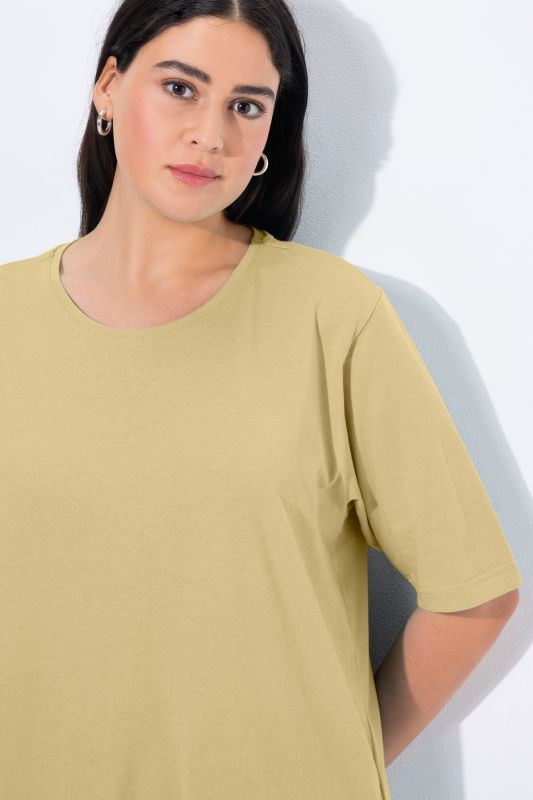 Basic Round Neck Short Sleeve Relaxed Fit  Tee