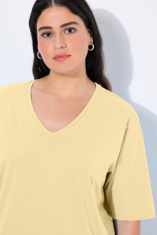 Тениска с V - образно деколте