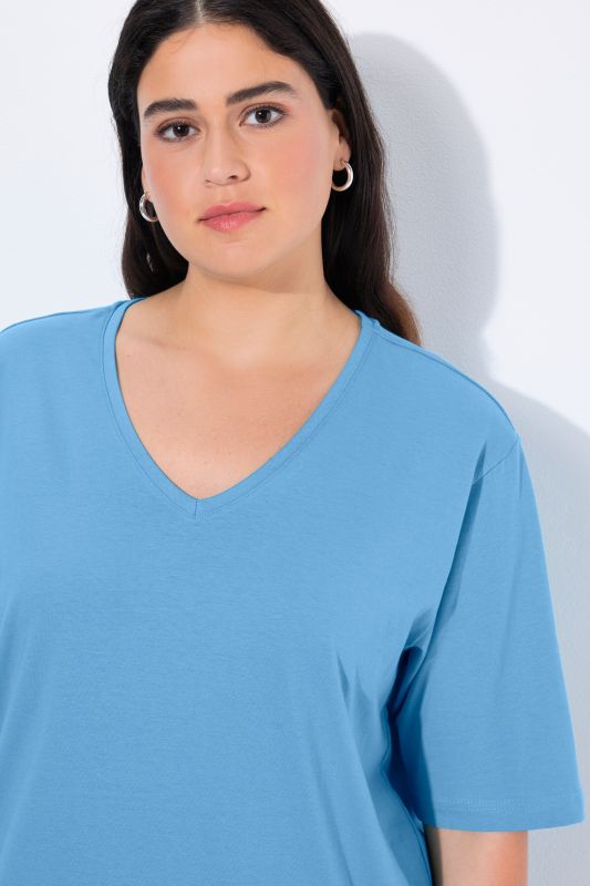 Тениска с V - образно деколте