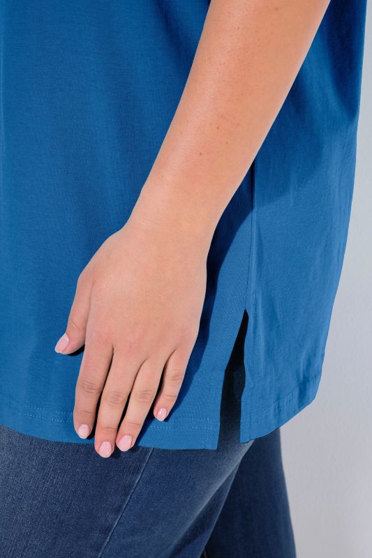 Тениска с V - образно деколте