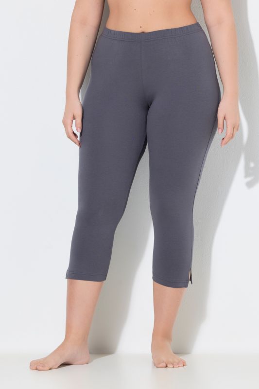 Basic Stretch Knit Capris