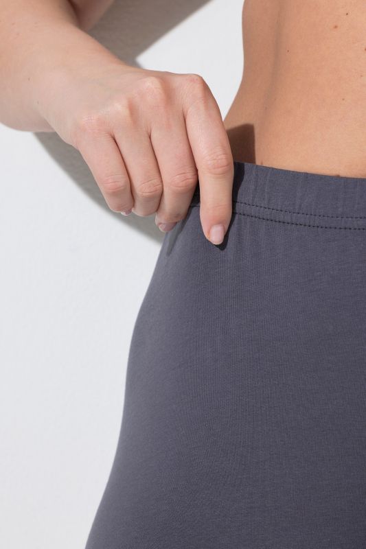 Basic Stretch Knit Capris