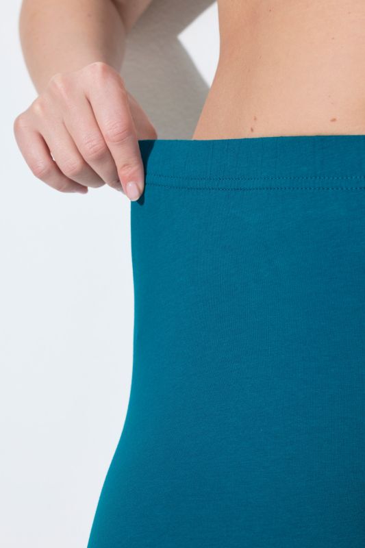 Basic Stretch Knit Capris