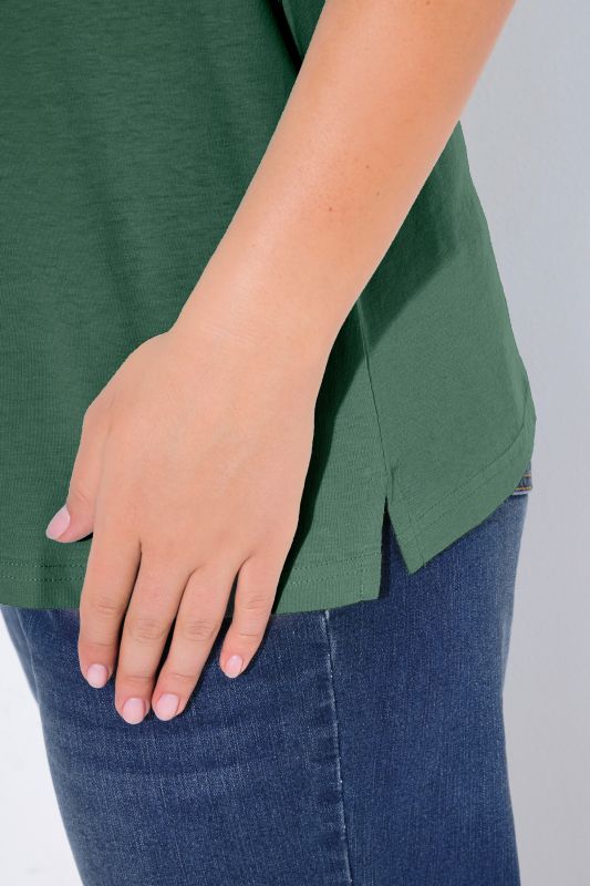 Потник с V - образно деколте