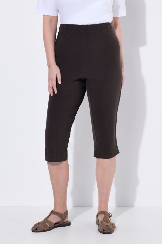 Клин с дантелен акцент