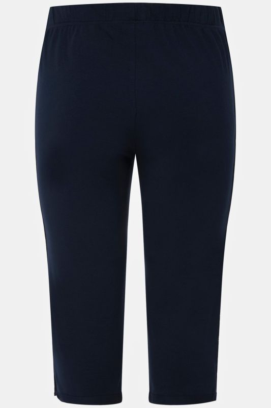 Клин с дантелен акцент