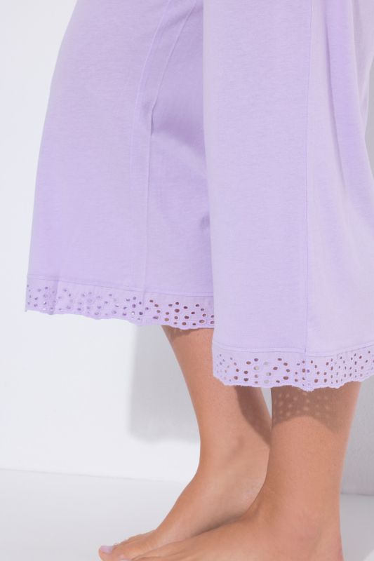 Пижама с акцент на една кука