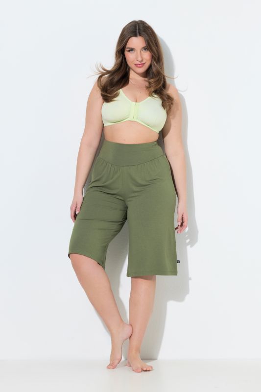 Wide-Leg Flared Bermuda Shorts