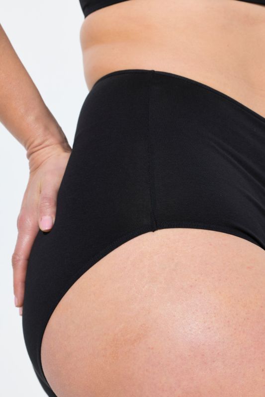 Бикини комплект от 3 броя с принт на сърца