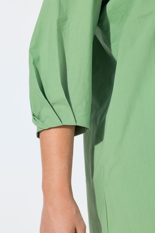 Рокля с яка