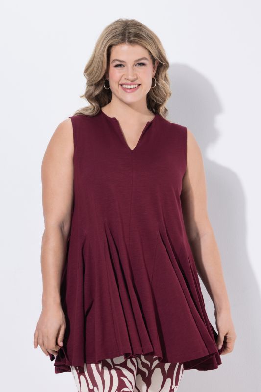 Туника с плисирани акценти