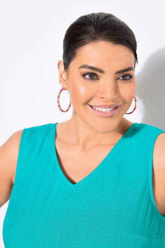 Рокля с набрани акценти