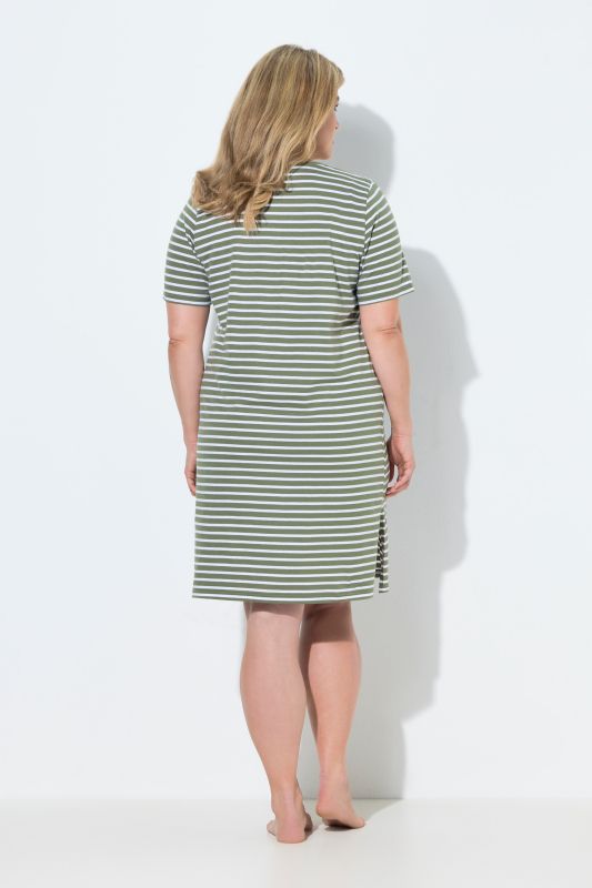 Нощницa с раиран принт