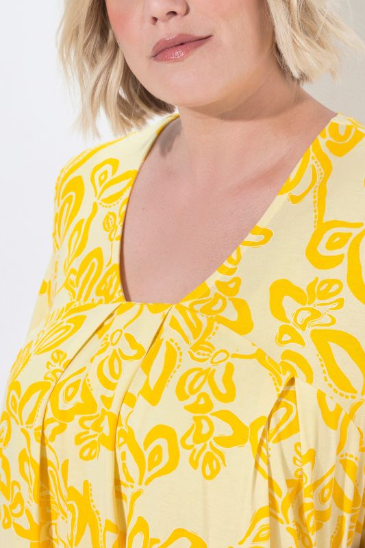 Vine Print Pleated Knit Tunic