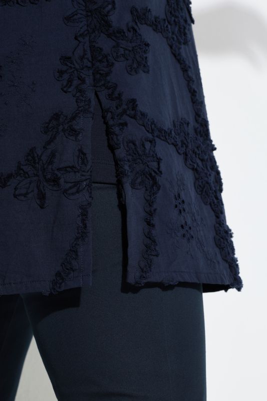 Floral Ribbon Embroidered Blouse