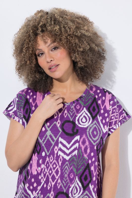 Тениска с икат принт