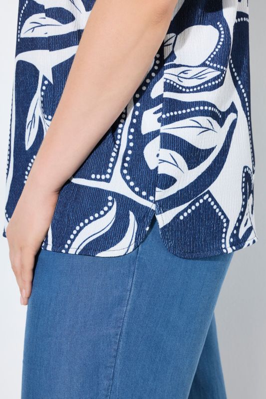 Тениска с графичен тропически принт