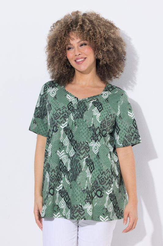 Тениска с пач принт