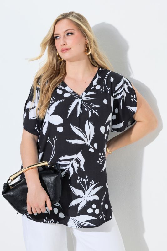 Graphic Floral Print V-Neck Tee