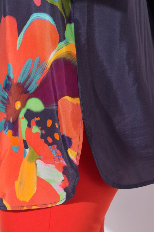 Bright Floral Motif 3/4 Sleeve Blouse