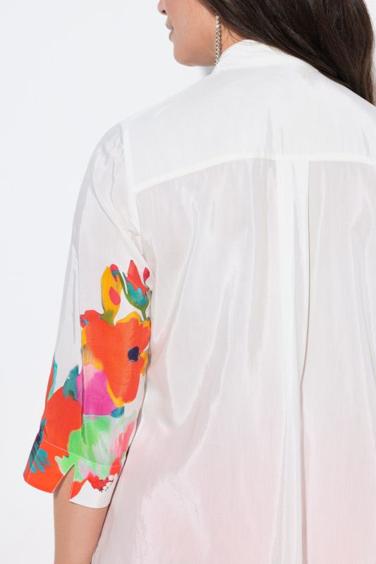 Bright Floral Motif 3/4 Sleeve Blouse