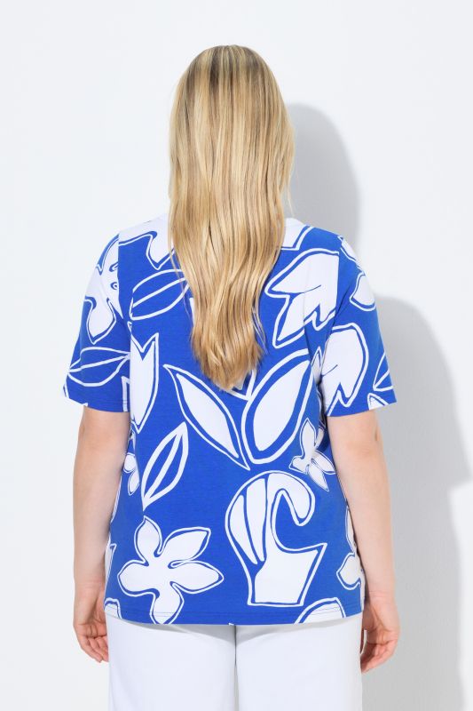 Тениска с модерен флорален принт