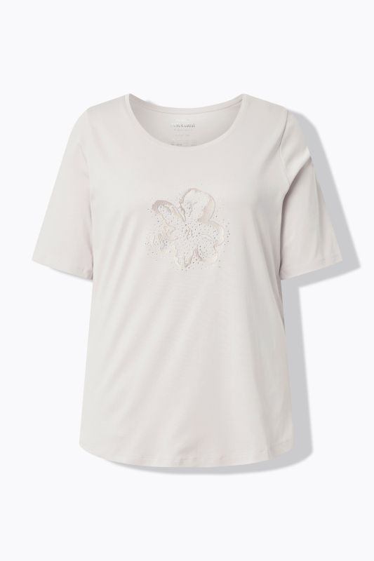 Блуза с бродирано цвете