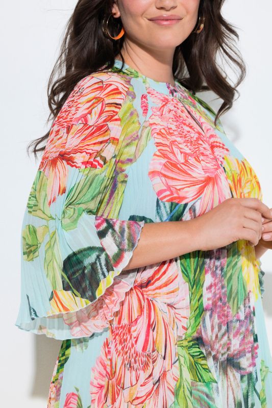 Floral Allover Pleated Blouse