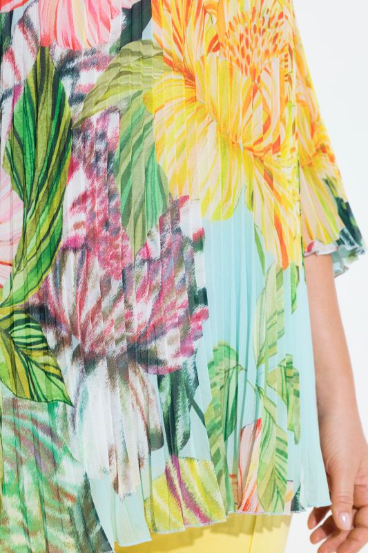 Floral Allover Pleated Blouse