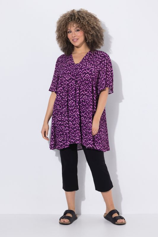 Graphic Print Tunic Blouse