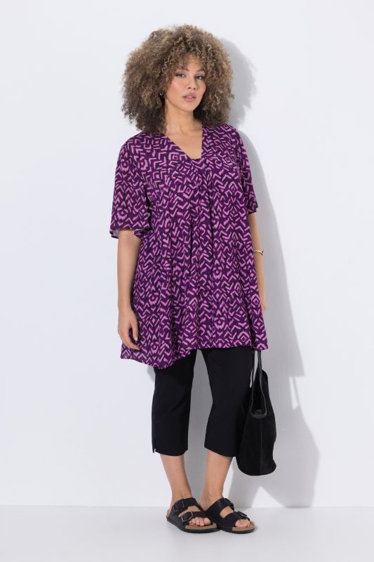 Graphic Print Tunic Blouse