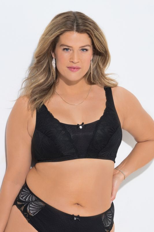 Рокля с раиран принт