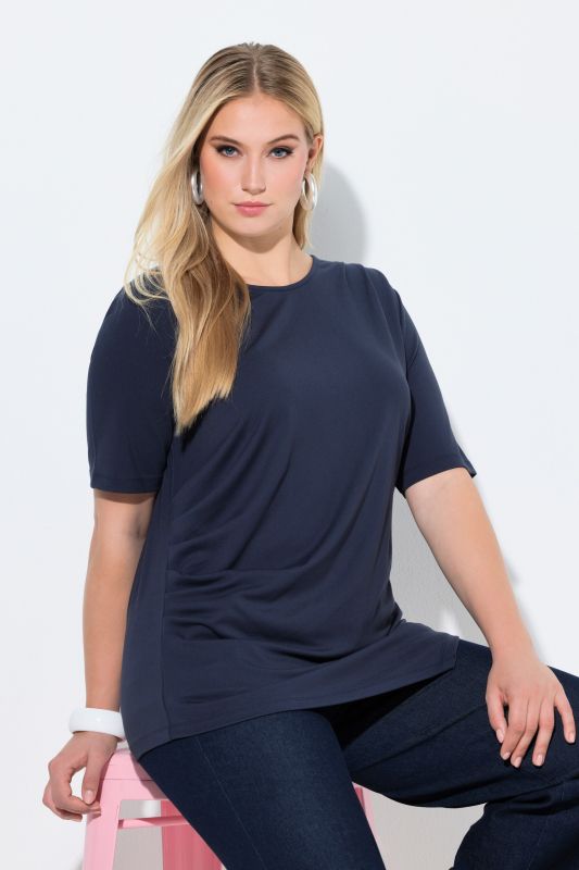 Рокля с графични райета