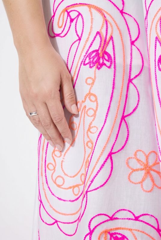Paisley Embroidered Elastic Waist Culottes