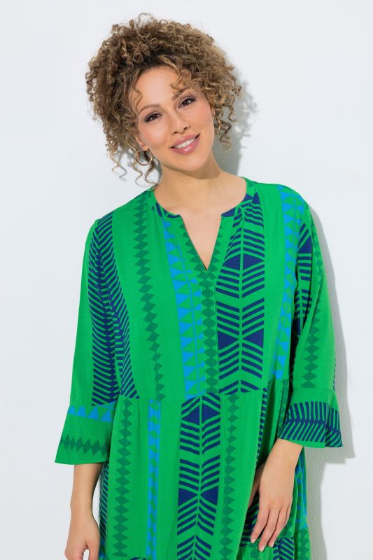 Graphic Striped 3/4 Sleeve Dress