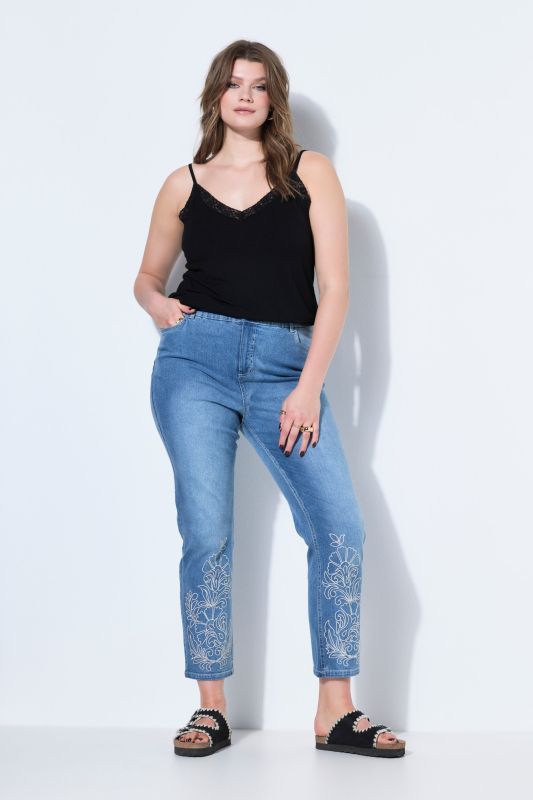 Embroidered Hem Mom Jeans