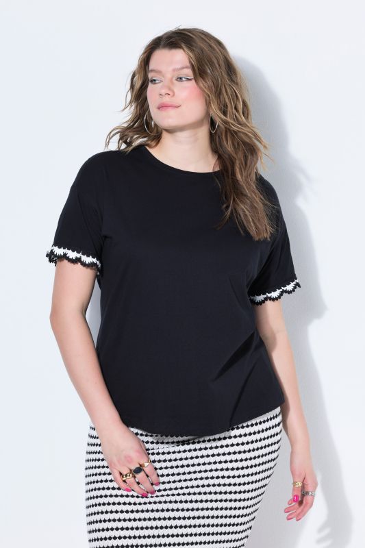 Crochet Trim Tee
