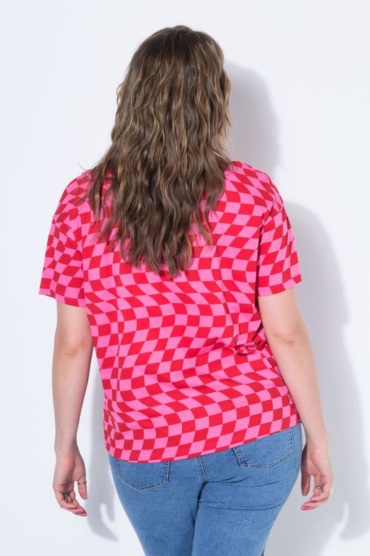 Wavy Checkerboard Tee